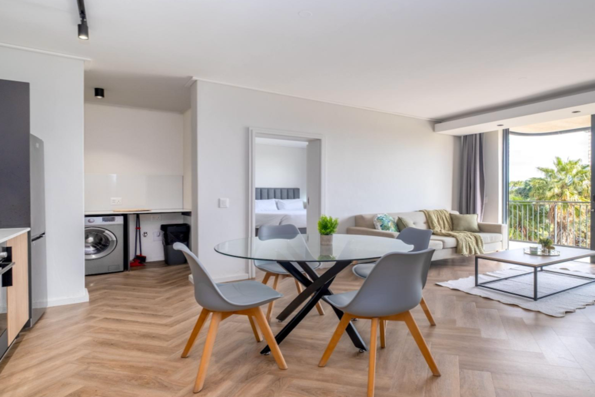 2 Bed Apartment – On Park Unit 315 image no 12 of 29