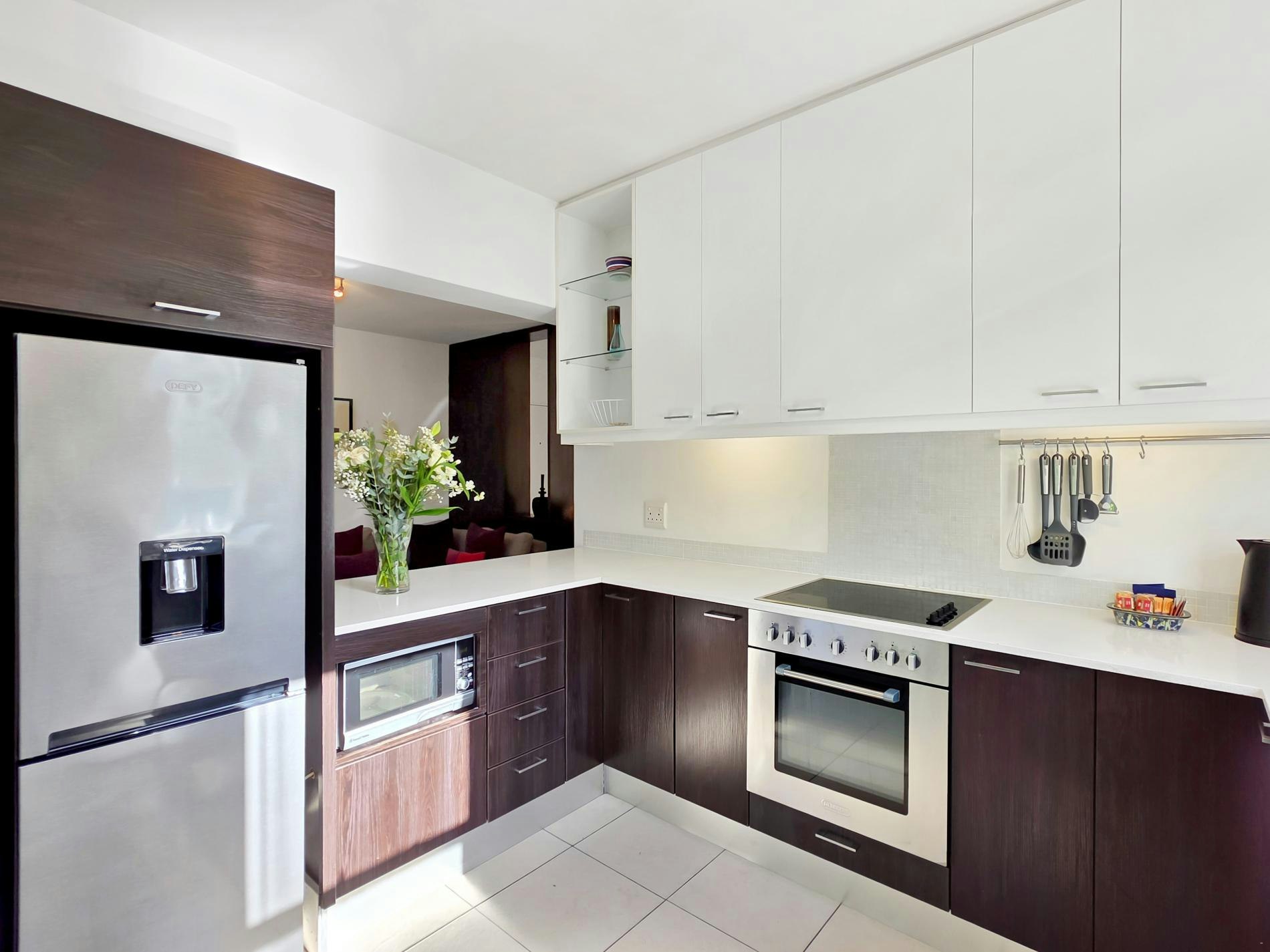 St Martini Gardens Balcony Apartment image no 11 of 41