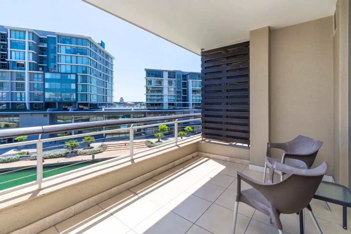 Cape Town Accommodation at 404 Canal Quays | Viya