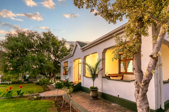 Western Cape Accommodation at Ravenscliff Villa | Viya