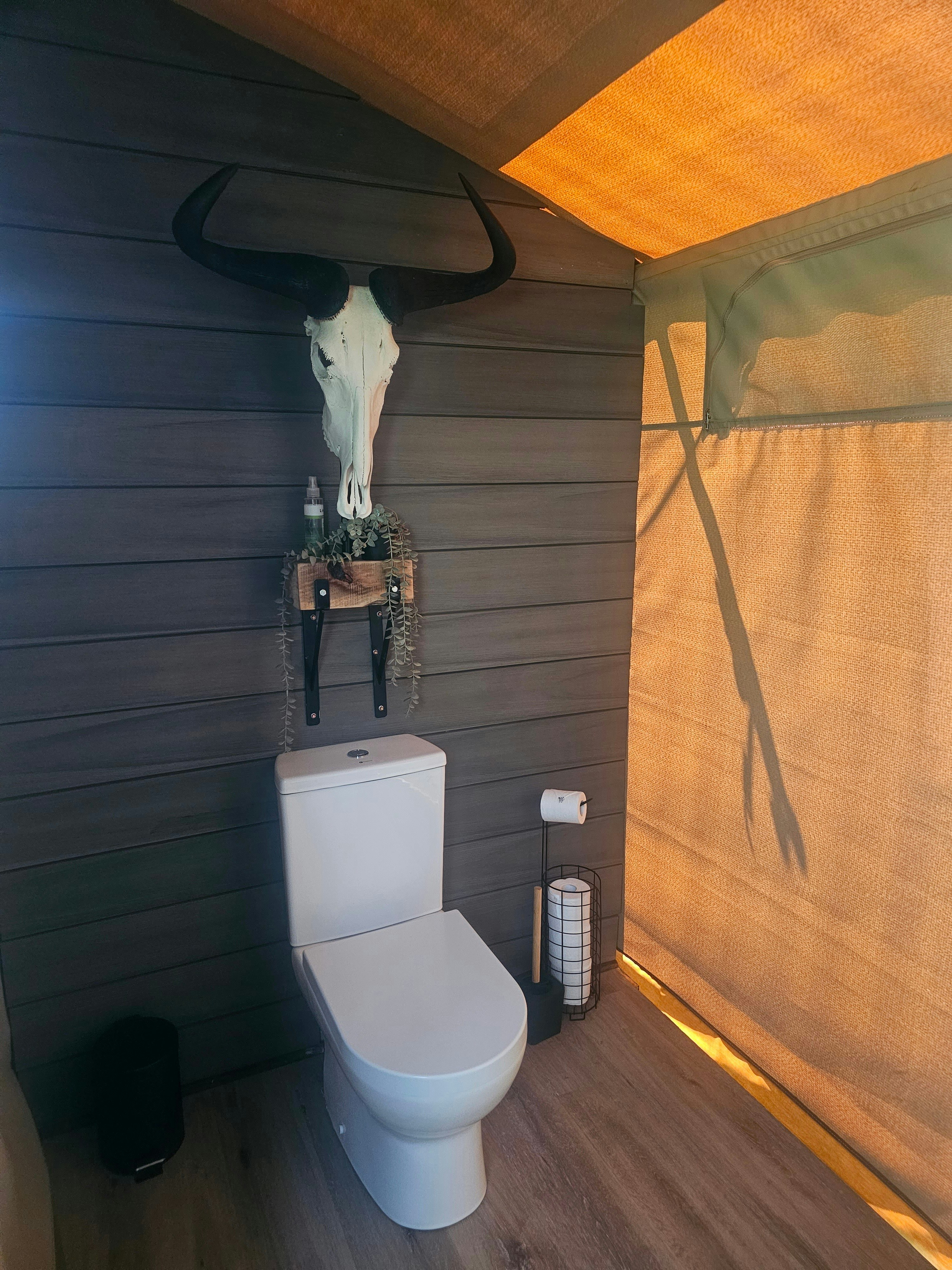 Rose cottage Luxury Tented Suite image no 23 of 25