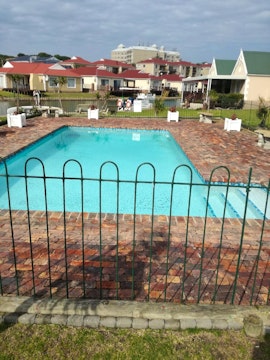 Jeffreys Bay Accommodation at 11 Claptons Beach | Viya