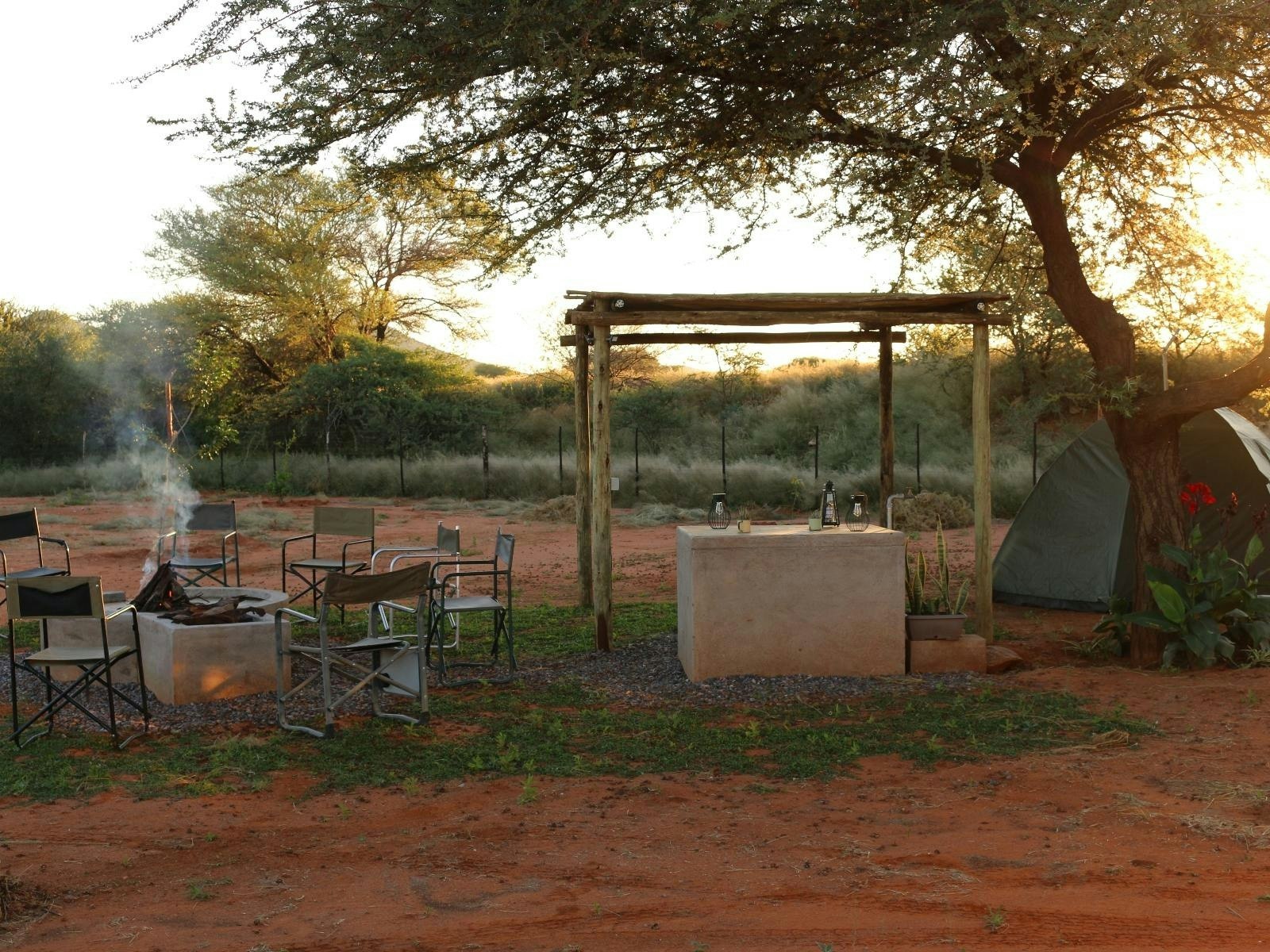 Orpheus Inn Camping image no 1 of 6