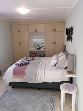 Betty's Bay Accommodation at 4514 on Ixia | Viya