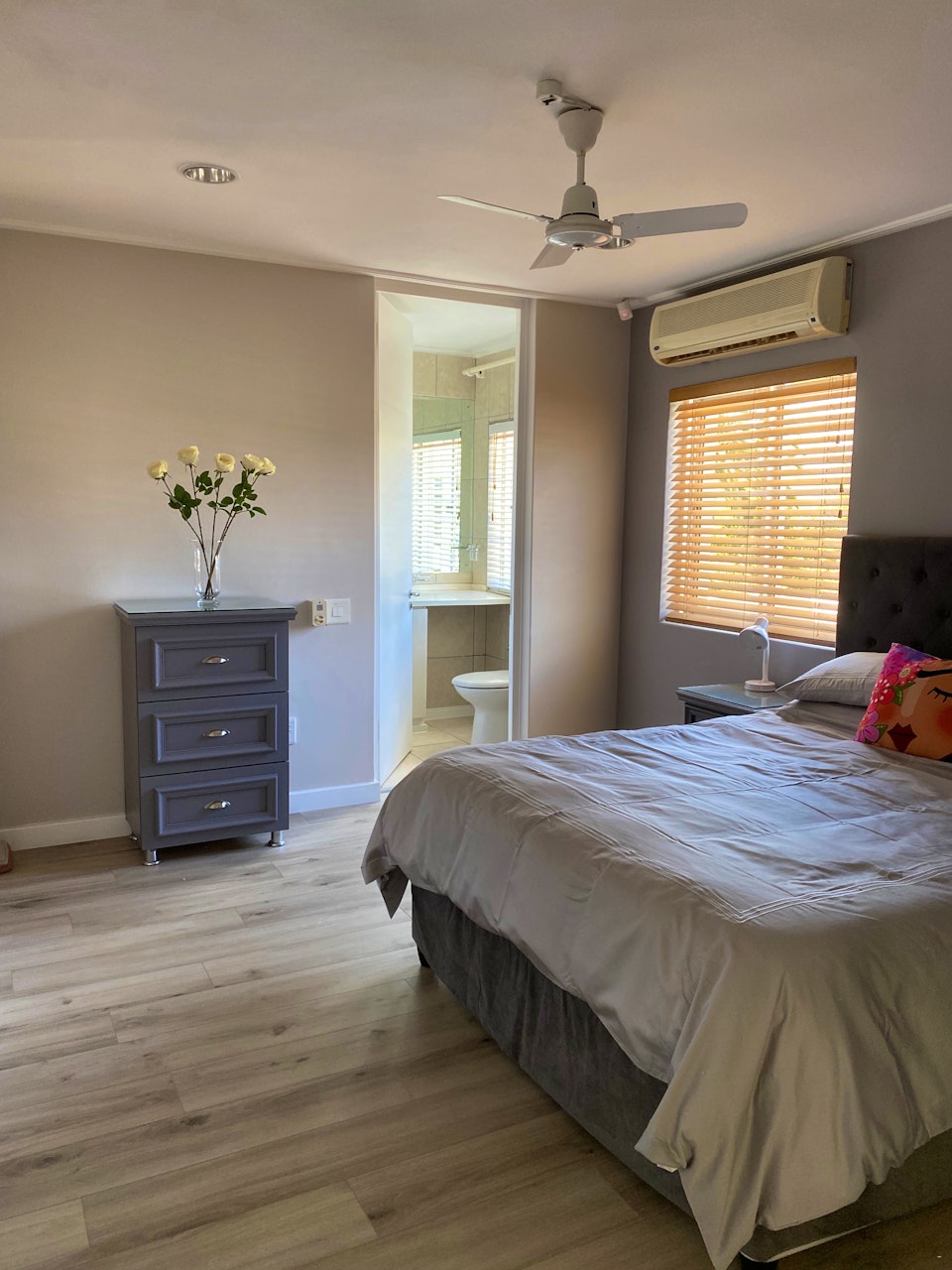 Southern Suburbs Accommodation at  | Viya