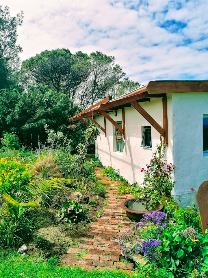 Eastern Cape Accommodation at Over The Edge Cottage | Viya