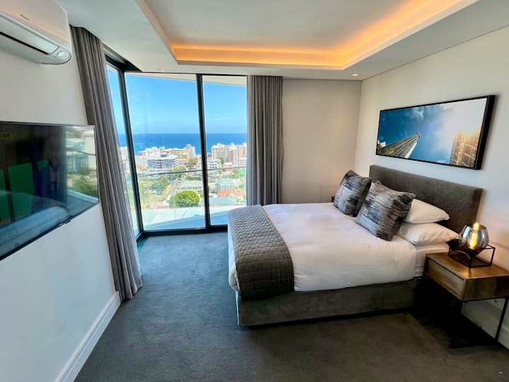 Cape Town Accommodation at Panoramic Penthouse - Cape Town Living | Viya