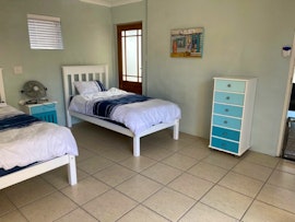 Jeffreys Bay Accommodation at Sea-Esta Jbay House | Viya