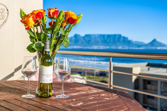 Bloubergstrand Accommodation at  | Viya