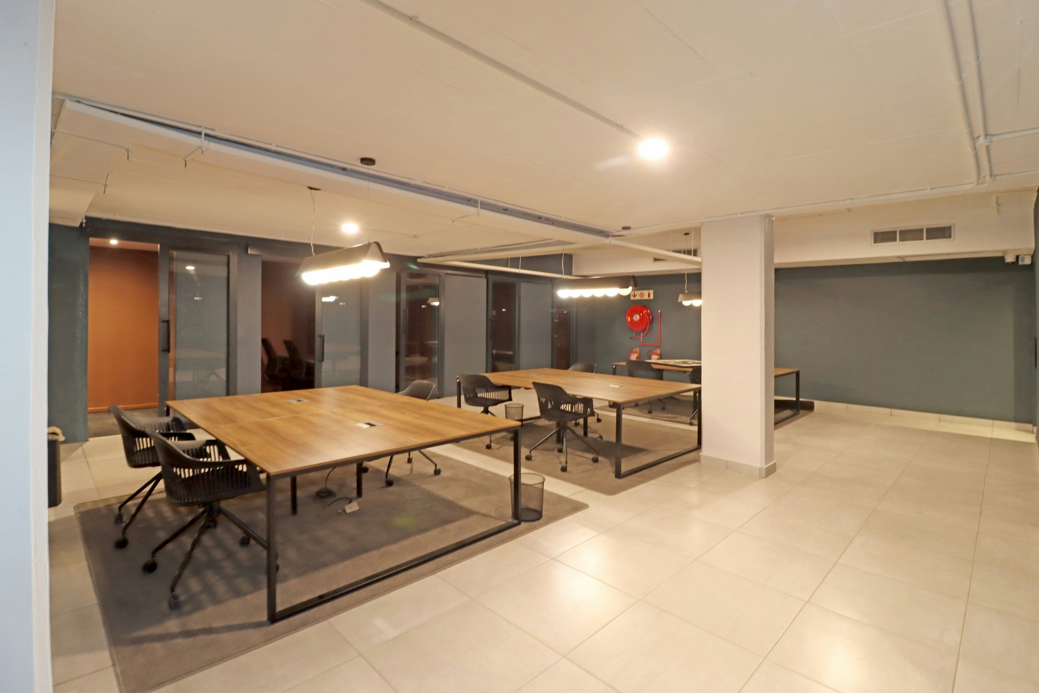 Elegant Studio in Illovo image no 29 of 38