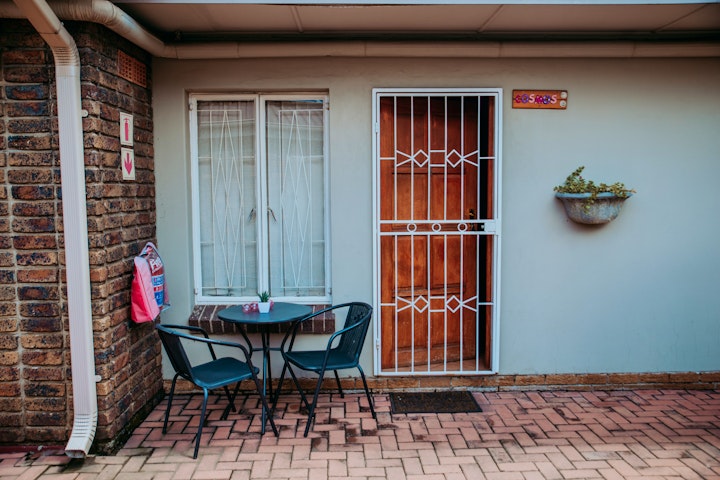 Middelburg Accommodation at Stay at 12 Guest House and Selfcatering Accomodation | Viya