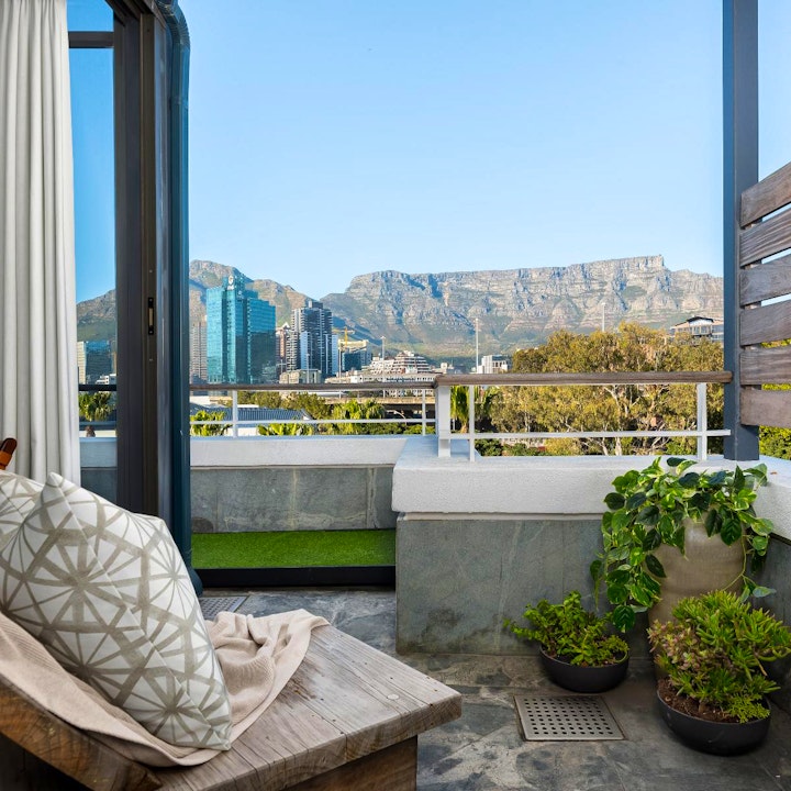 Cape Town Accommodation at 601 Dovenby | Viya
