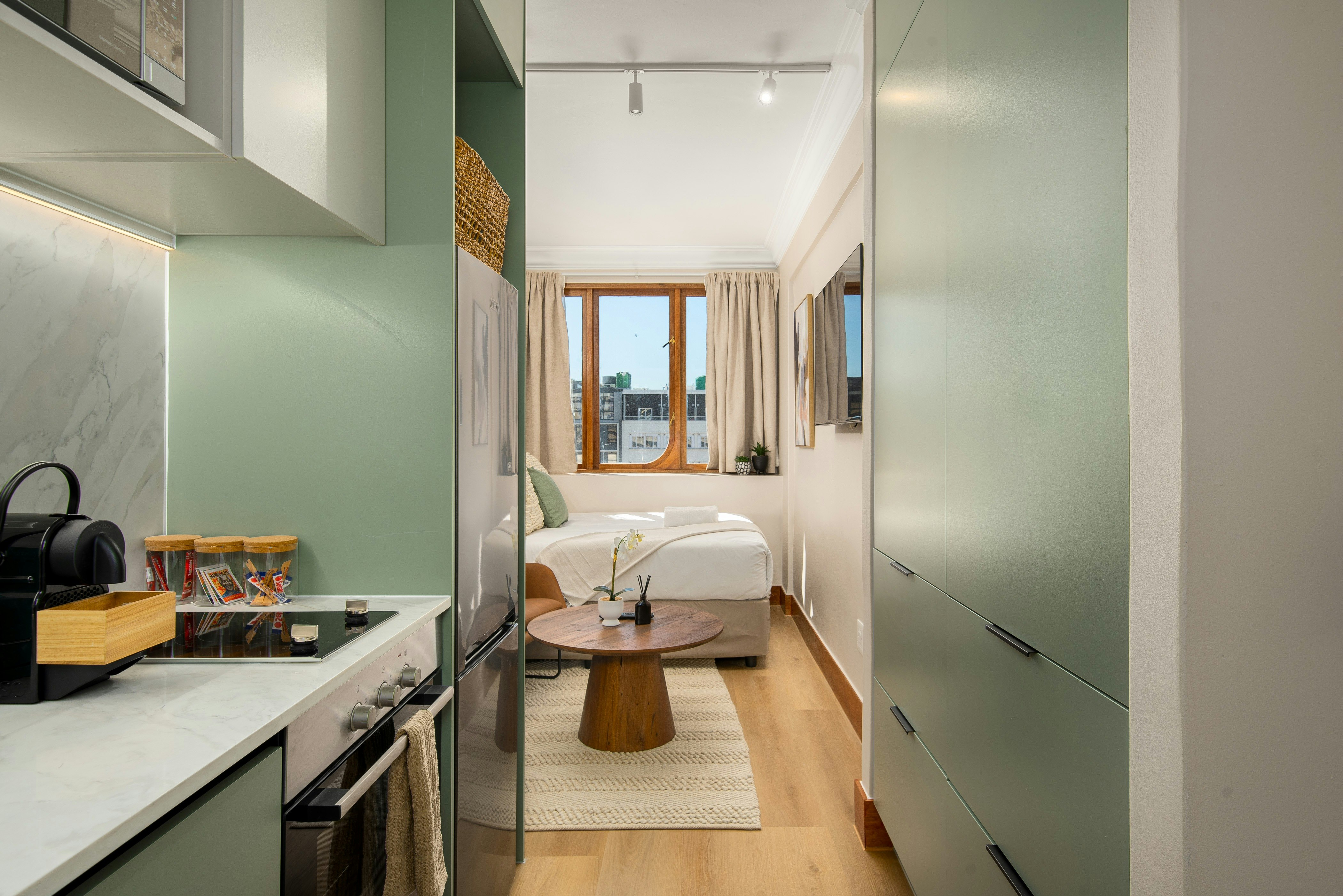 Charlie and the Chairman | Sophisticated City Stay image no 6 of 24