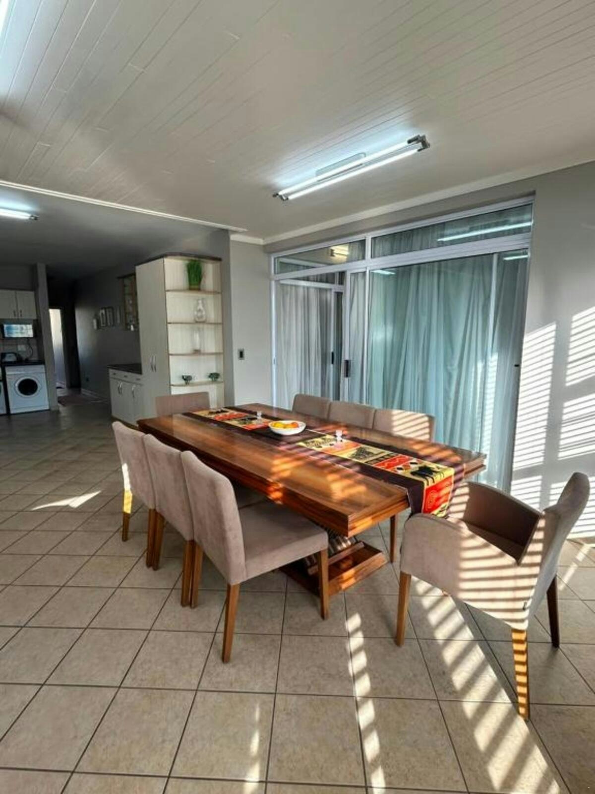 Beach Hive Self-Catering 1 image no 3 of 30
