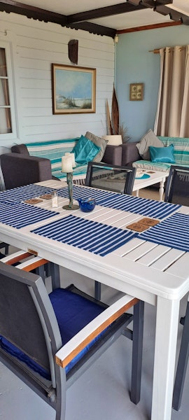 Jeffreys Bay Accommodation at  | Viya