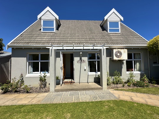 Bloubergstrand Accommodation at  | Viya