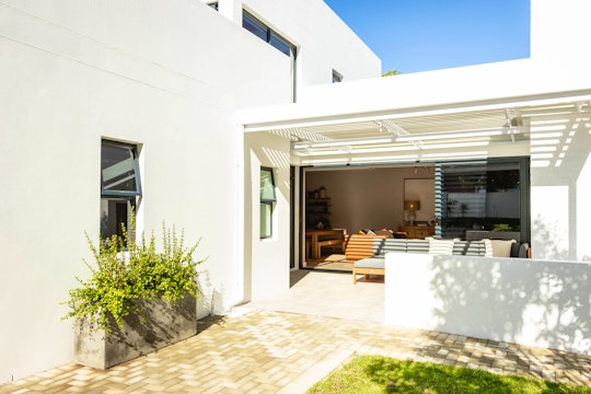 Hermanus Accommodation at  | Viya