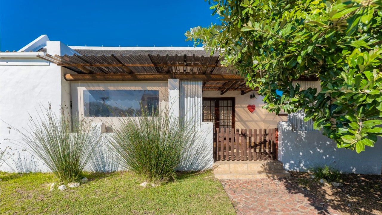 Struisbaai Accommodation at  | Viya