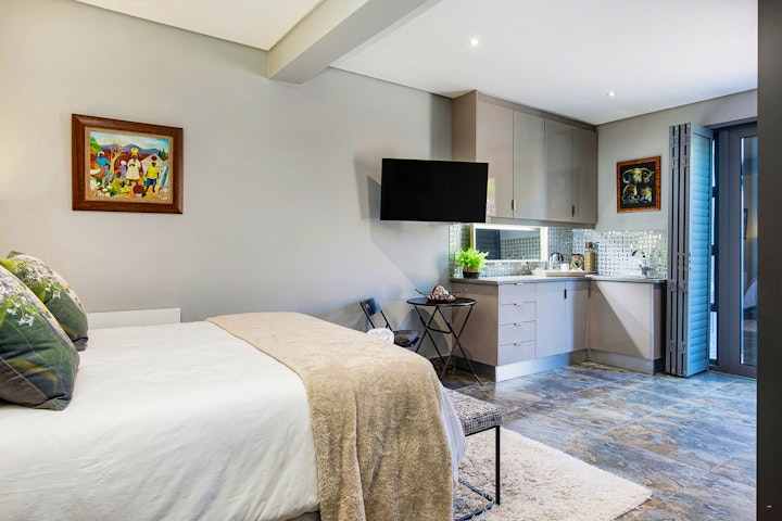 Cape Town Accommodation at Camps Bay Sea View Apartment | Viya