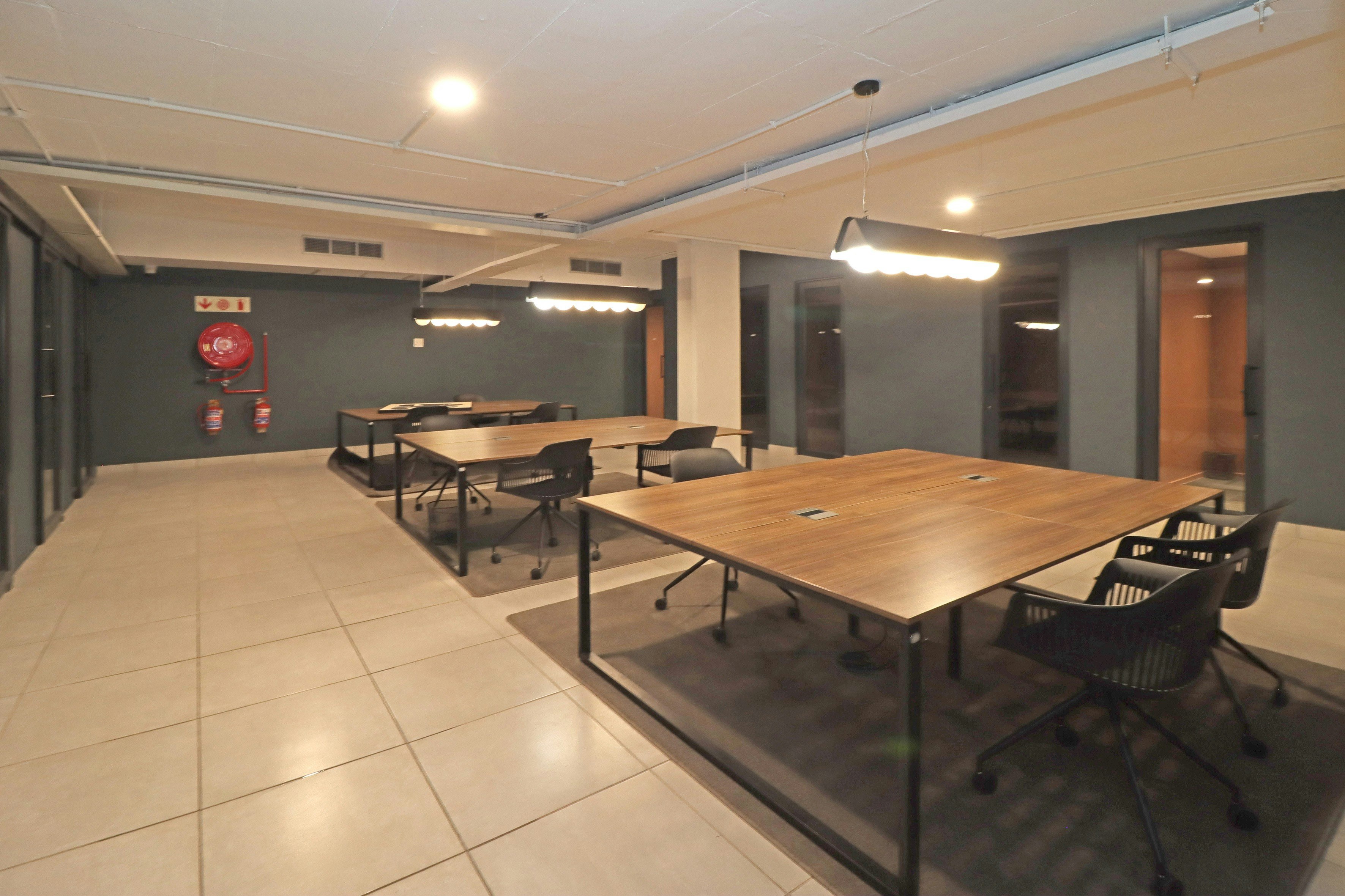 Elegant Studio in Illovo image no 27 of 38