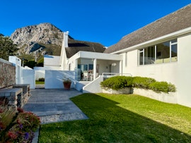 Hermanus Accommodation at Valinor | Viya