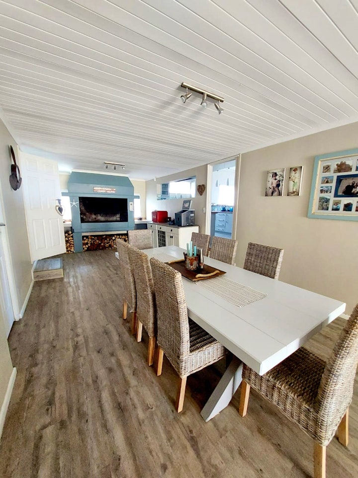 Overberg Accommodation at Burger Strandhuis | Viya