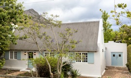 Overberg Accommodation at Heavenside Cottage | Viya