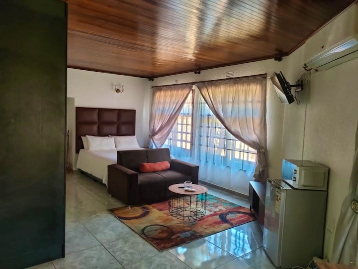 Cyrildene Accommodation at Erima Lodge | Viya