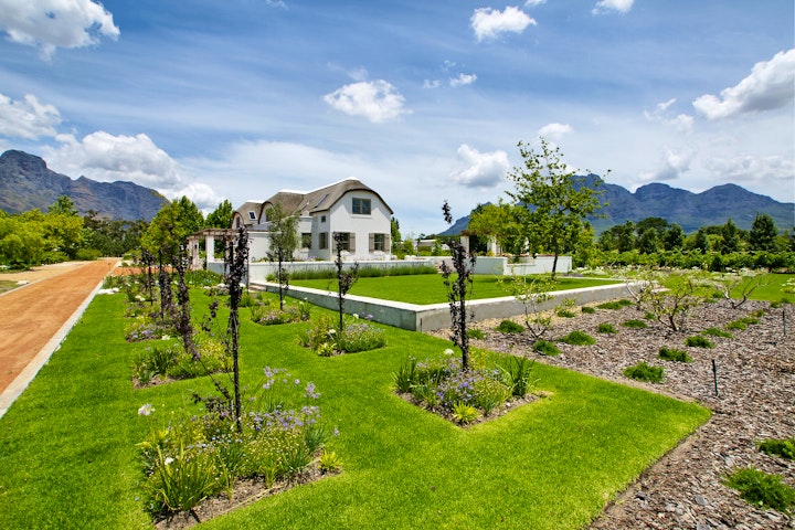 Western Cape Accommodation at Villa Simondium | Viya