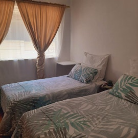 Northern Suburbs Accommodation at En Route Cape Town | Viya