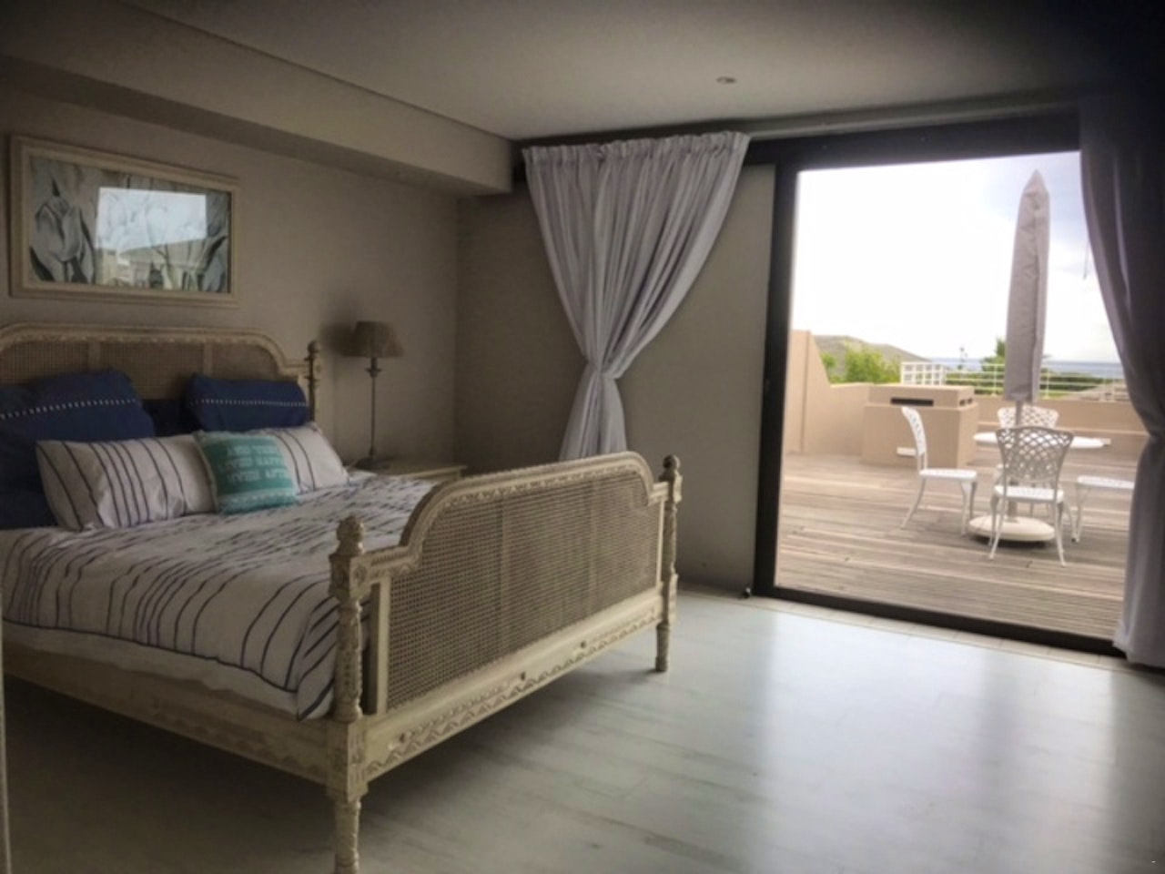 Bloubergstrand Accommodation at  | Viya