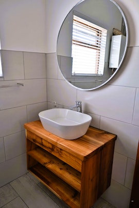 Overberg Accommodation at Petrocelli | Viya