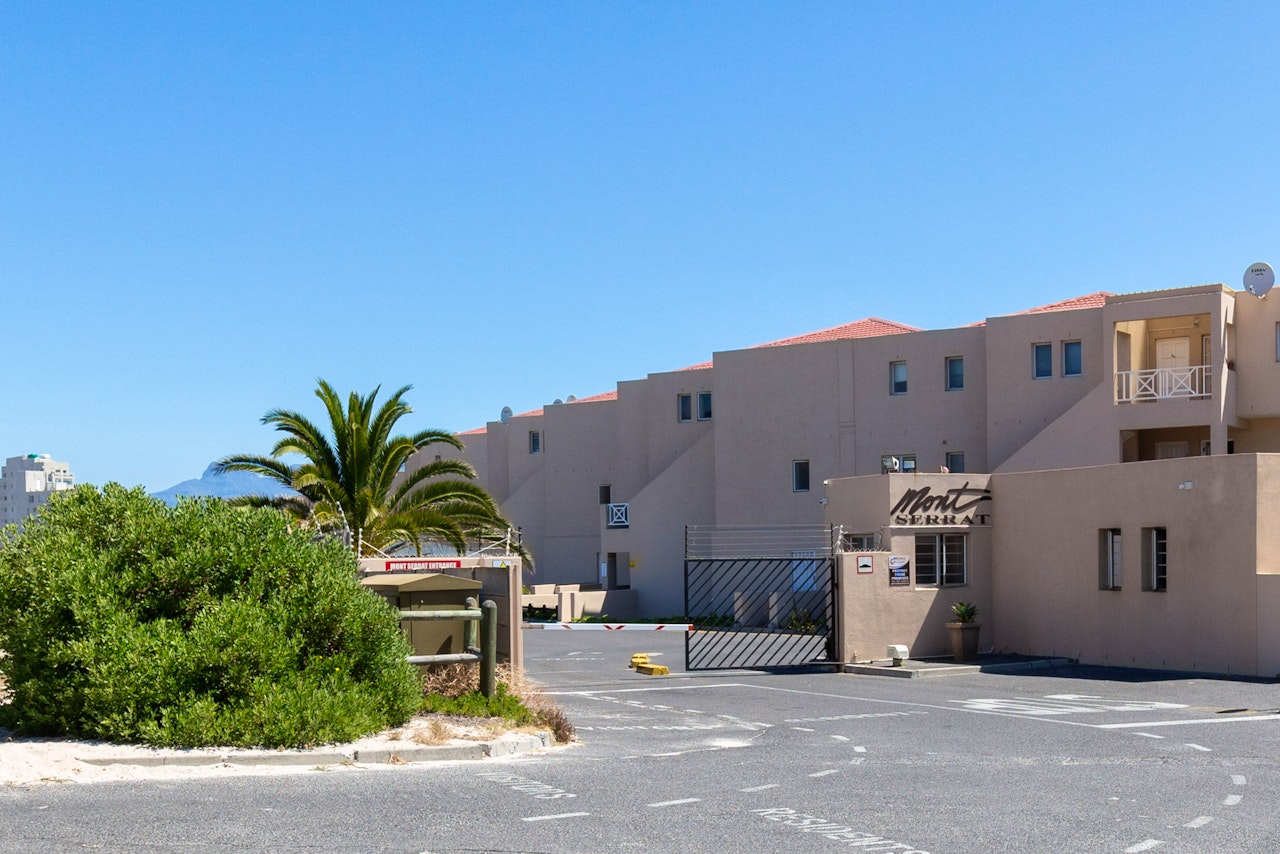 Bloubergstrand Accommodation at  | Viya