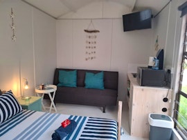 Garden Route Accommodation at Petite Cottage Plett | Viya