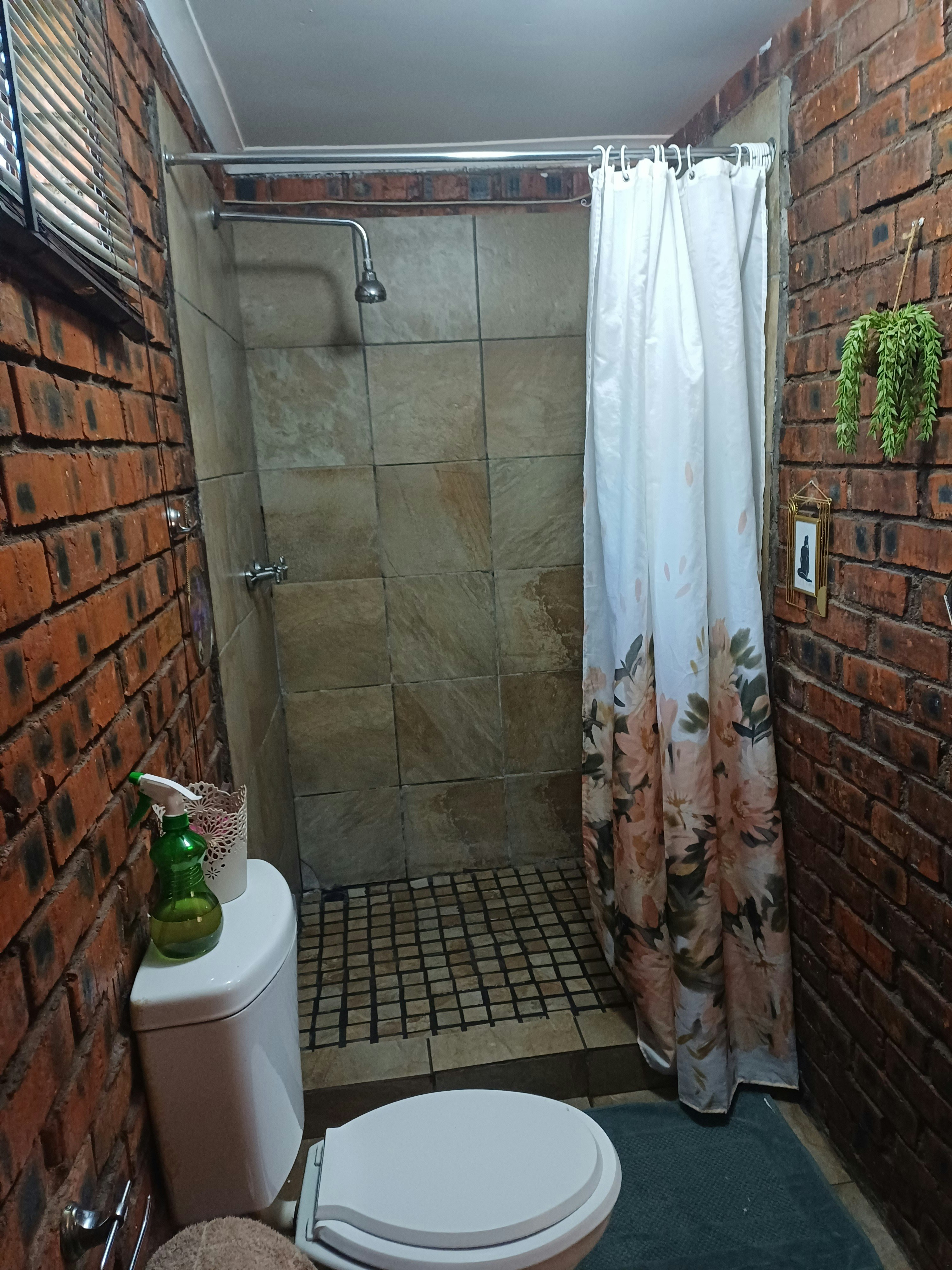 SHES Self-Catering image no 18 of 26