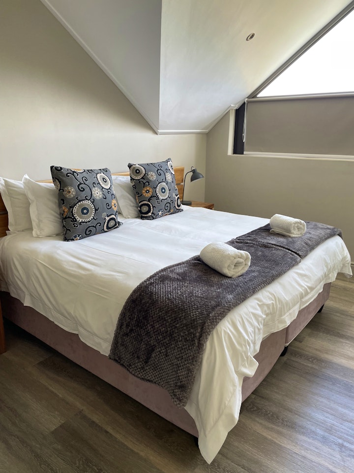 Cape Winelands Accommodation at Hook Shot Manor | Viya