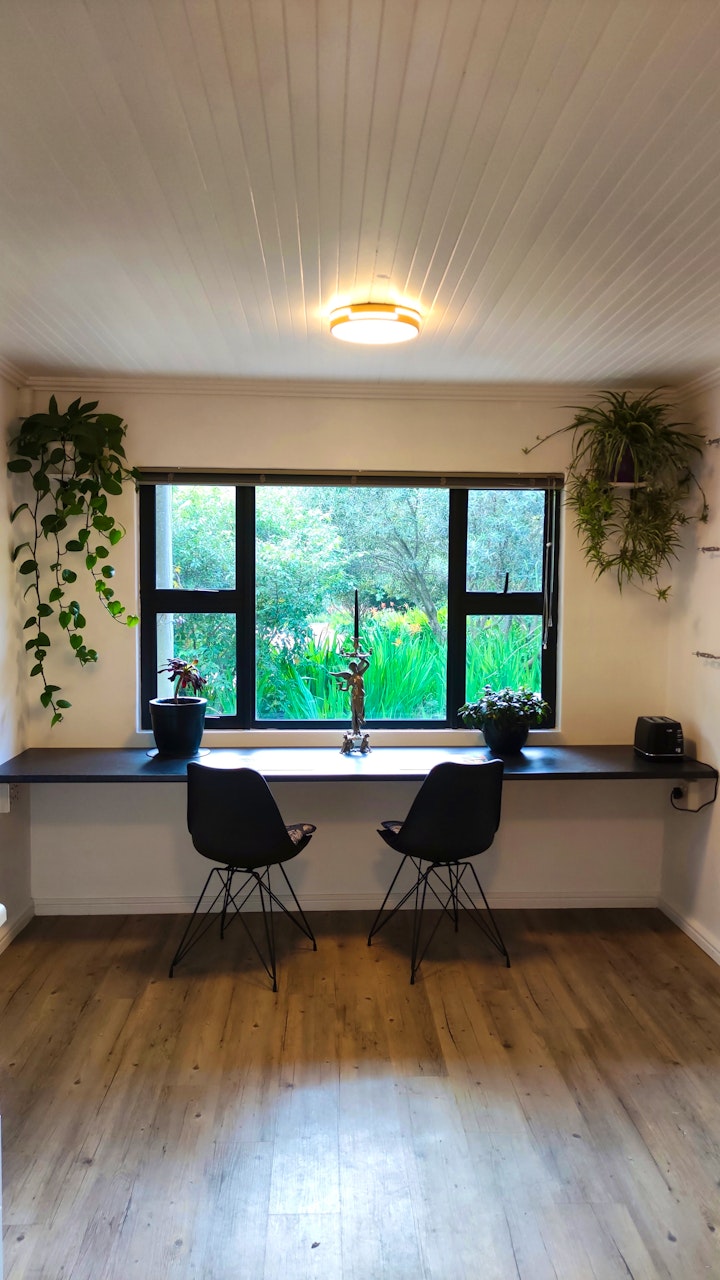 Elgin Accommodation at Blissful Garden Cottage | Viya
