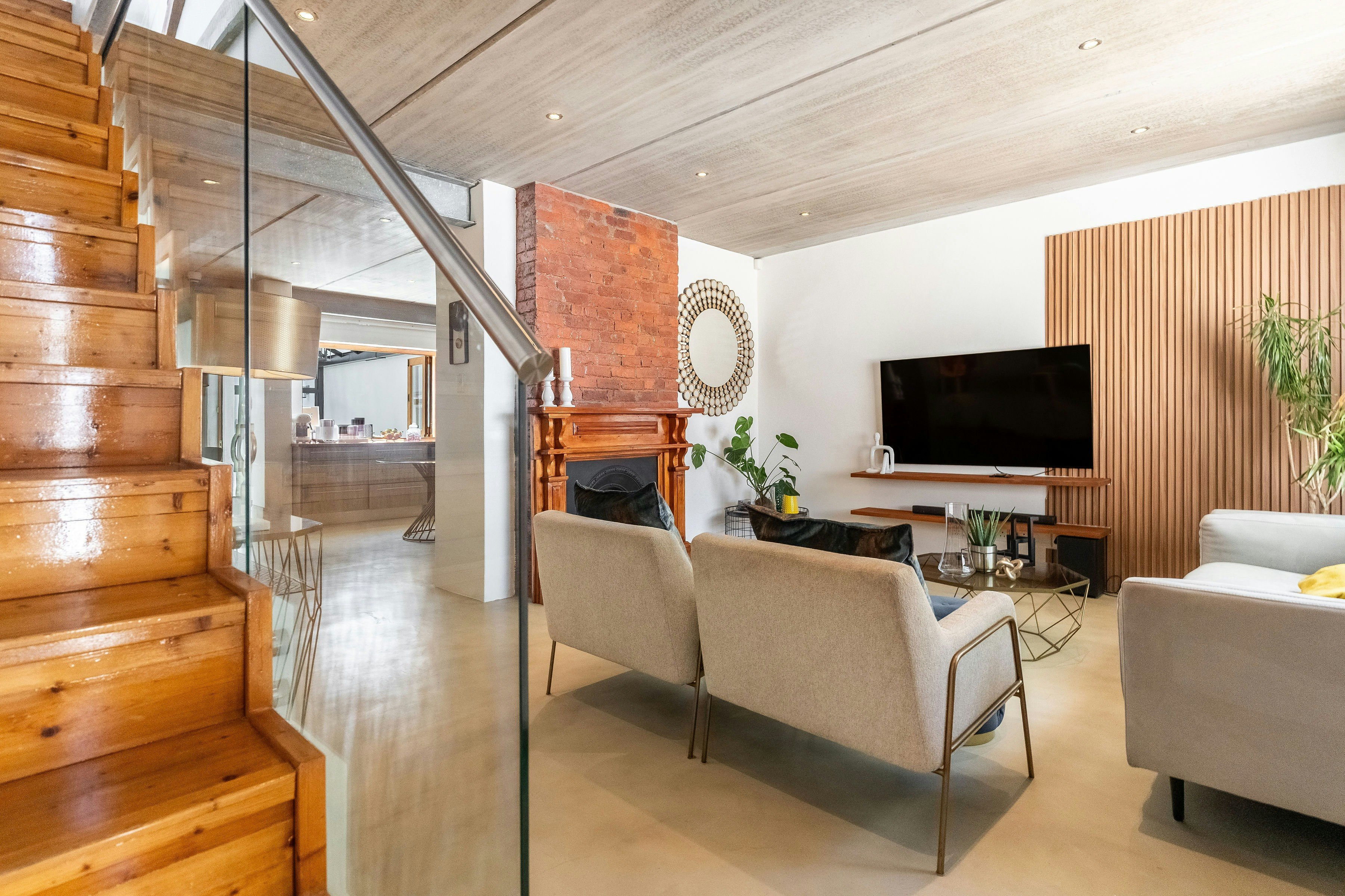 Modern Rustic Gem at the Foot of Table Mountain image no 14 of 32