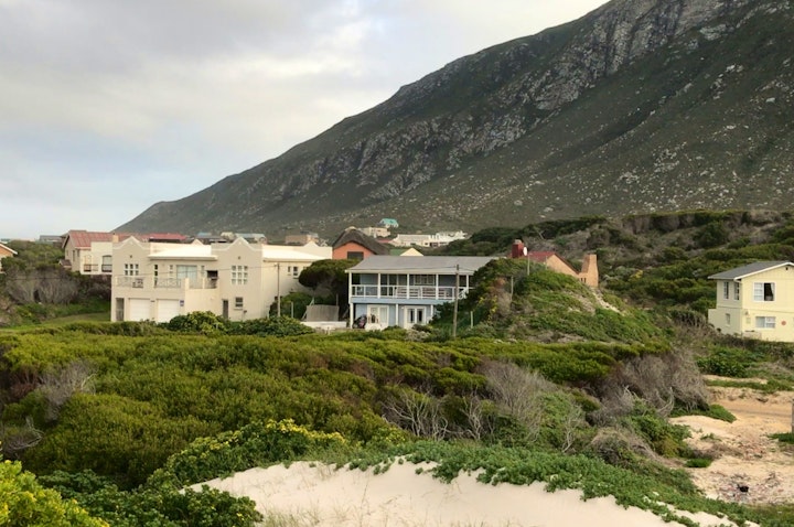 Western Cape Accommodation at Rustic Beach Cottage | Viya