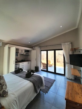 Kruger National Park South Accommodation at Chikunda Hayes | Viya