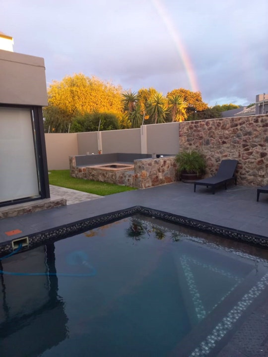 Hermanus Accommodation at  | Viya