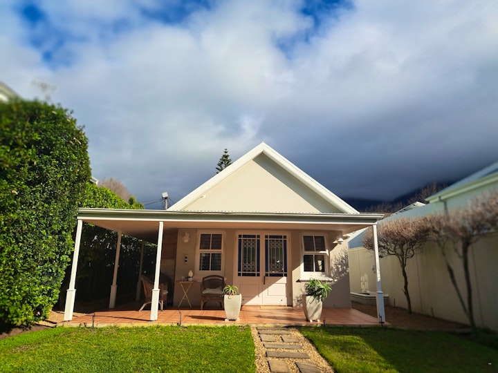 Cape Town Accommodation at Upper Claremont Cottage | Viya