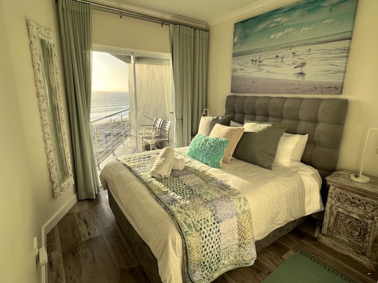 Bloubergstrand Accommodation at  | Viya