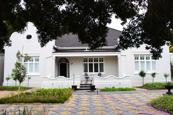 Western Cape Accommodation at The Vogue - Villa - Timeless Elegance | Viya