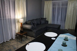 Bloemfontein Accommodation at Peperboom Selfsorg Woonstel | Viya