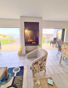 Mossel Bay Accommodation at Villa Dubaai 4 | Viya