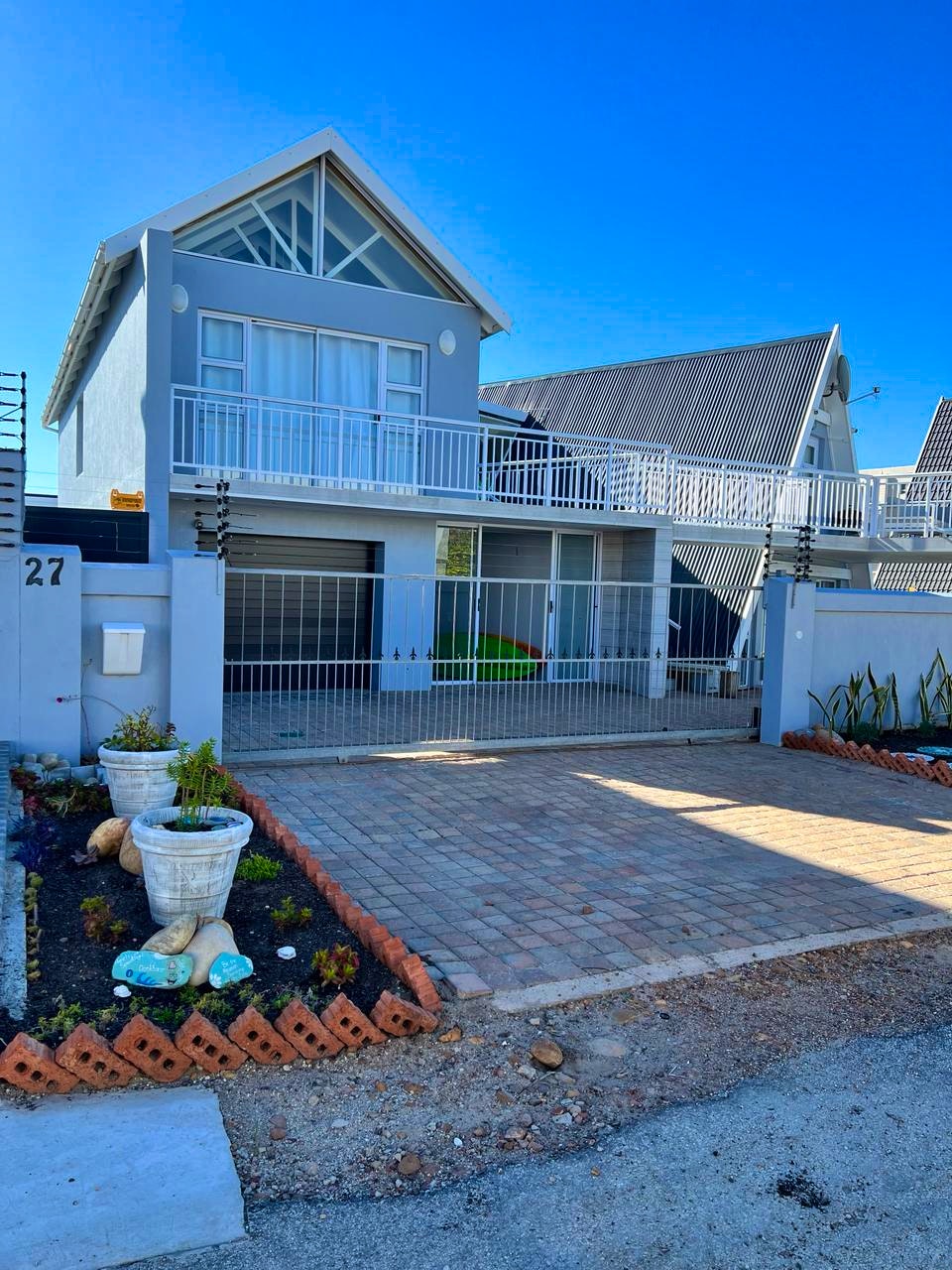 Jeffreys Bay Accommodation at  | Viya