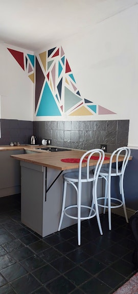 Cape Town Accommodation at Happy Home Woodstock Apartment | Viya