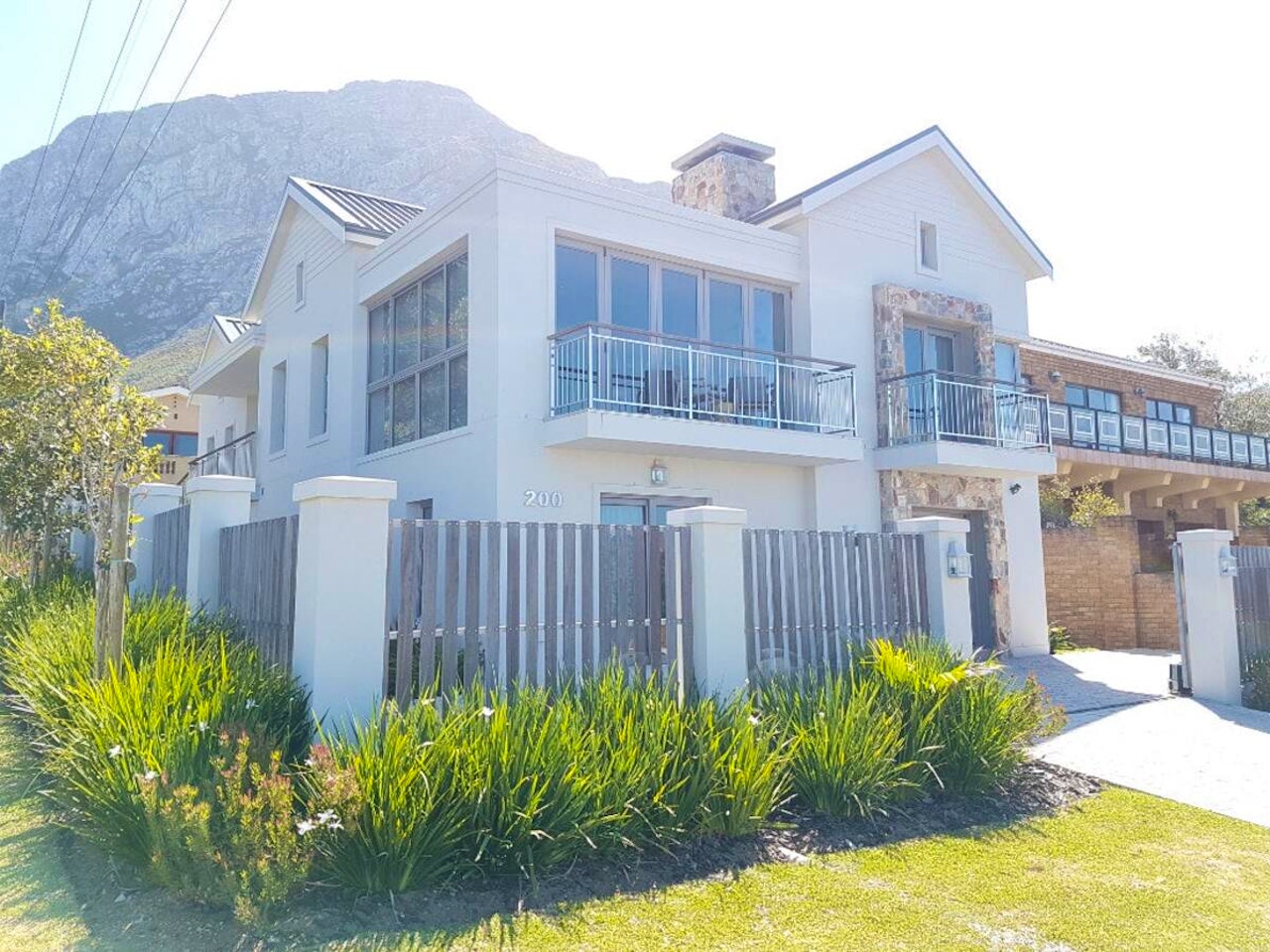 Hermanus Accommodation at  | Viya