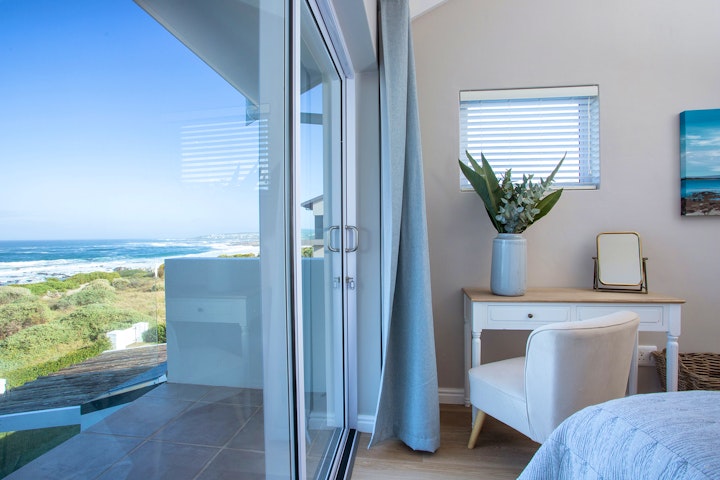 Western Cape Accommodation at Seapearl Oceanfront Villa and Cottage | Viya